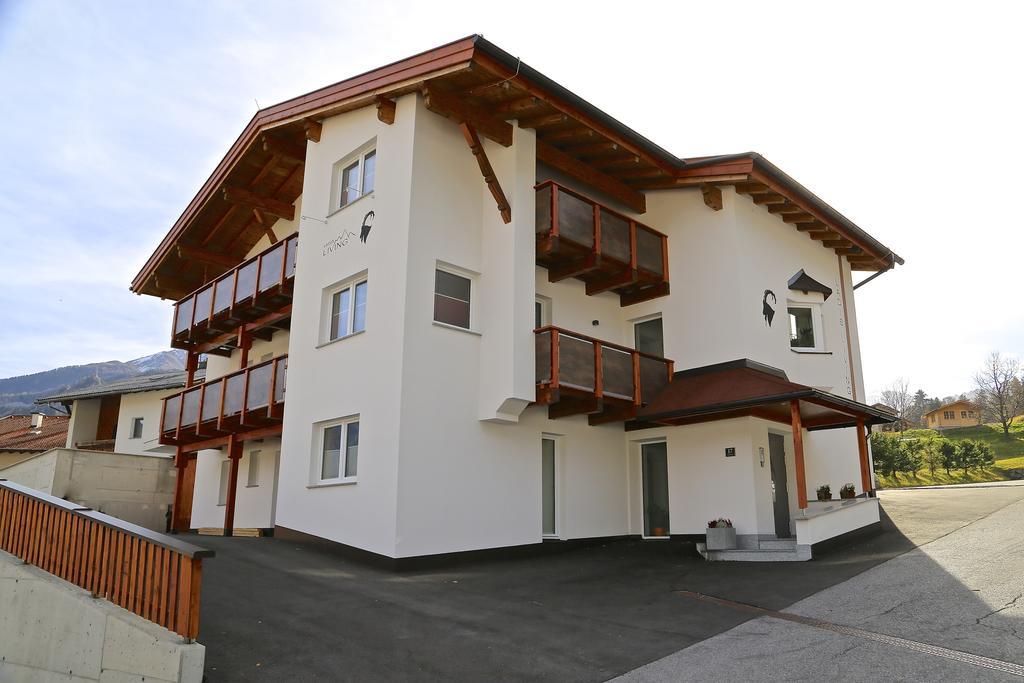 Апартаменти Ladis Living Екстер'єр фото